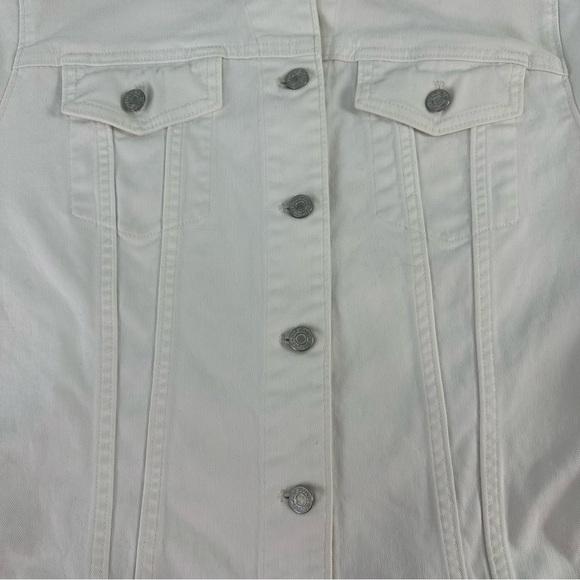 Gap White Jean Jacket Size XL; Silver Buttons and Snaps - Picture 5 of 14